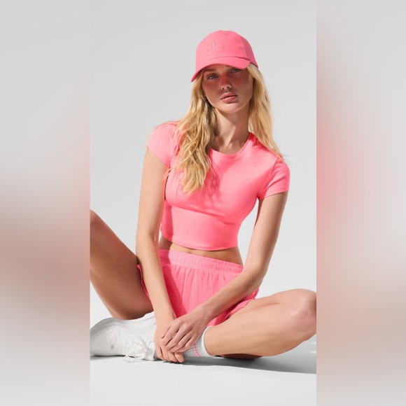 Alo NWT Performance Off Duty Neon Bubblegum Pink Baseball Cap